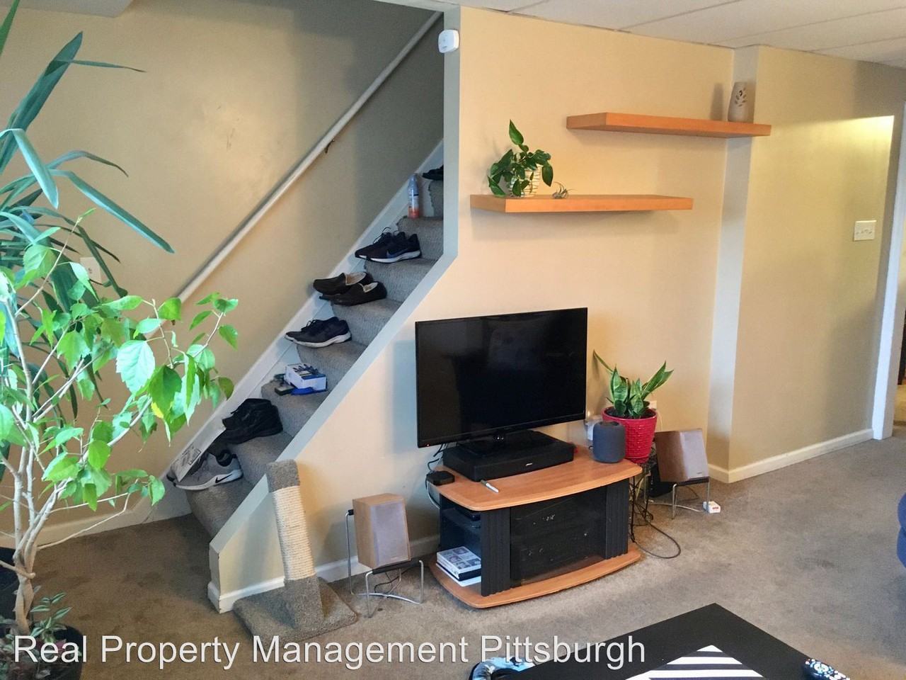 606 S Mathilda St. - Photo 3 of 16