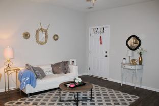 206 Herschel Dr #C - Photo 1 of 1