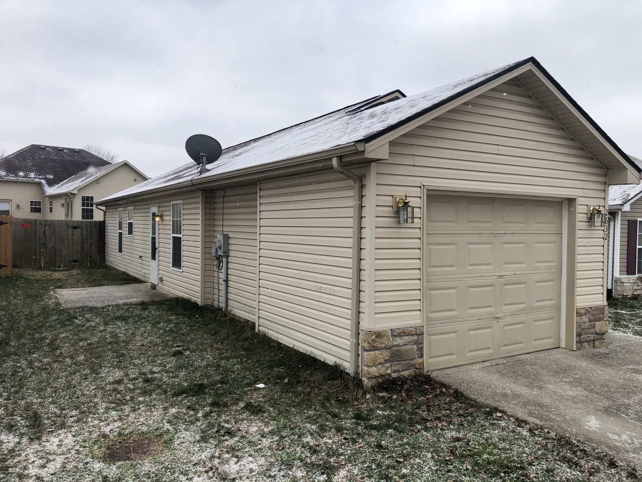 2632 Buck Ln - Photo 2 of 15