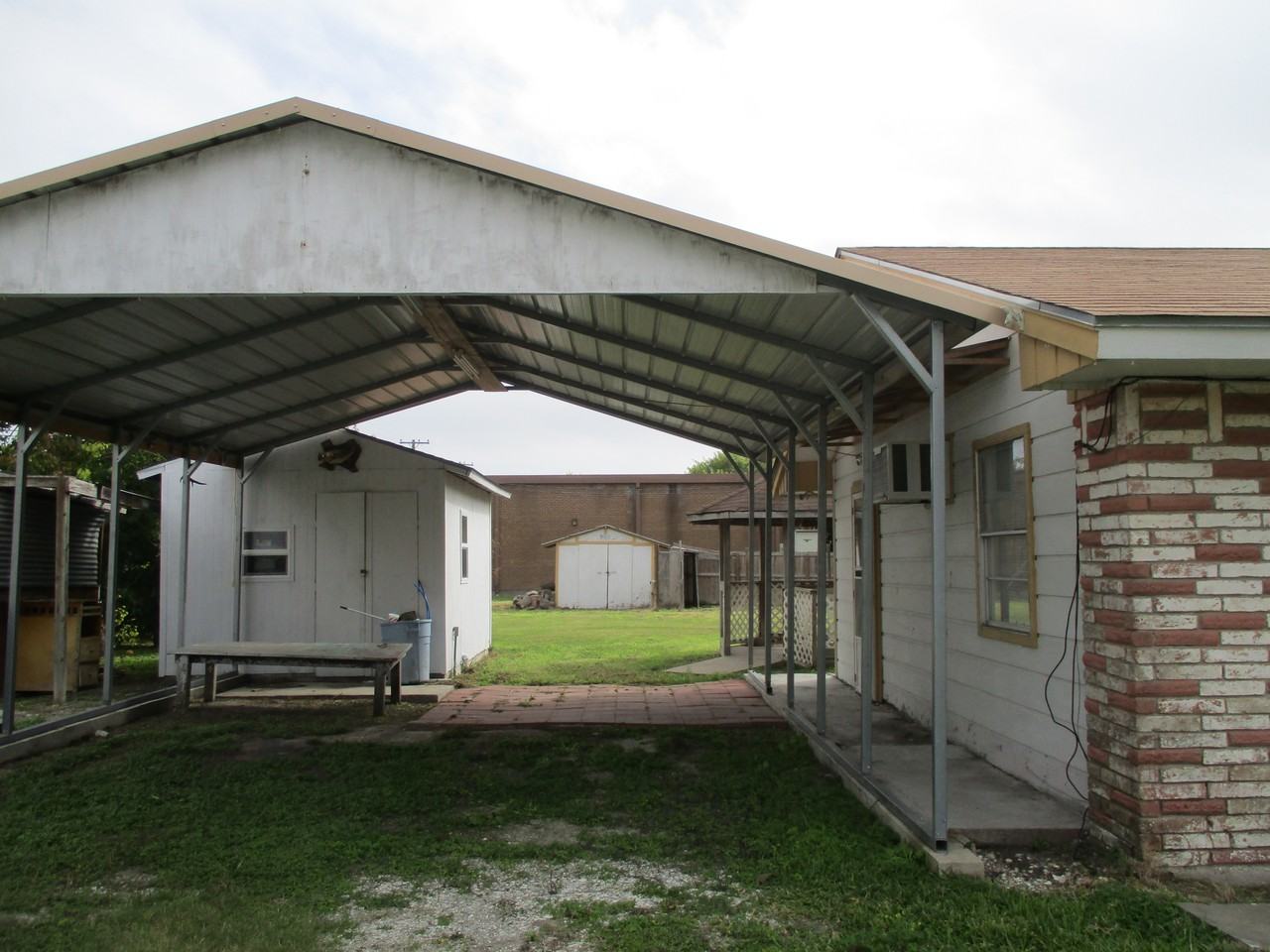 2762 Avenue C - Photo 2 of 4