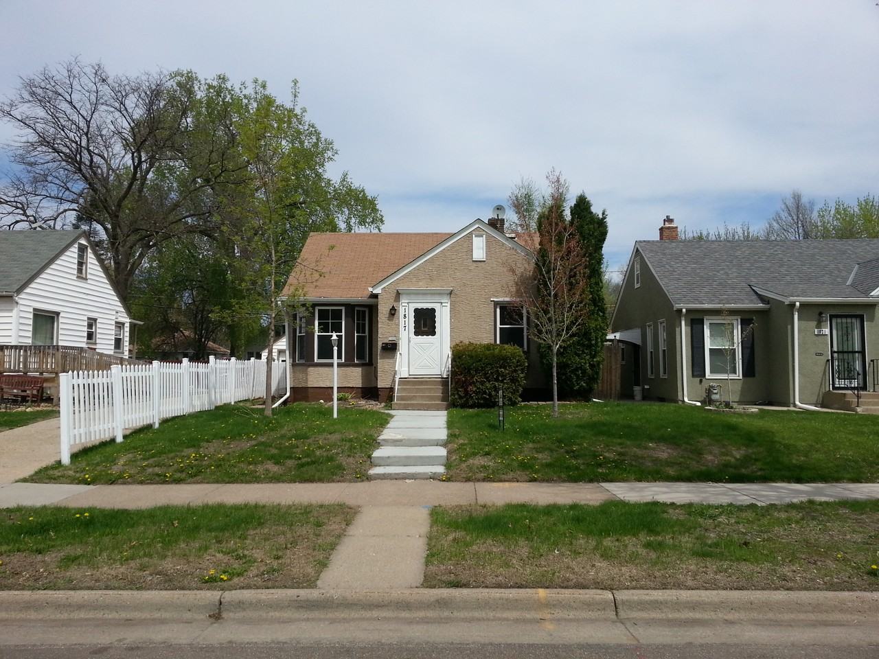 1817 Orange Ave E - Photo 2 of 13