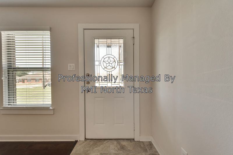 616 N 6th St - Photo 3 of 18