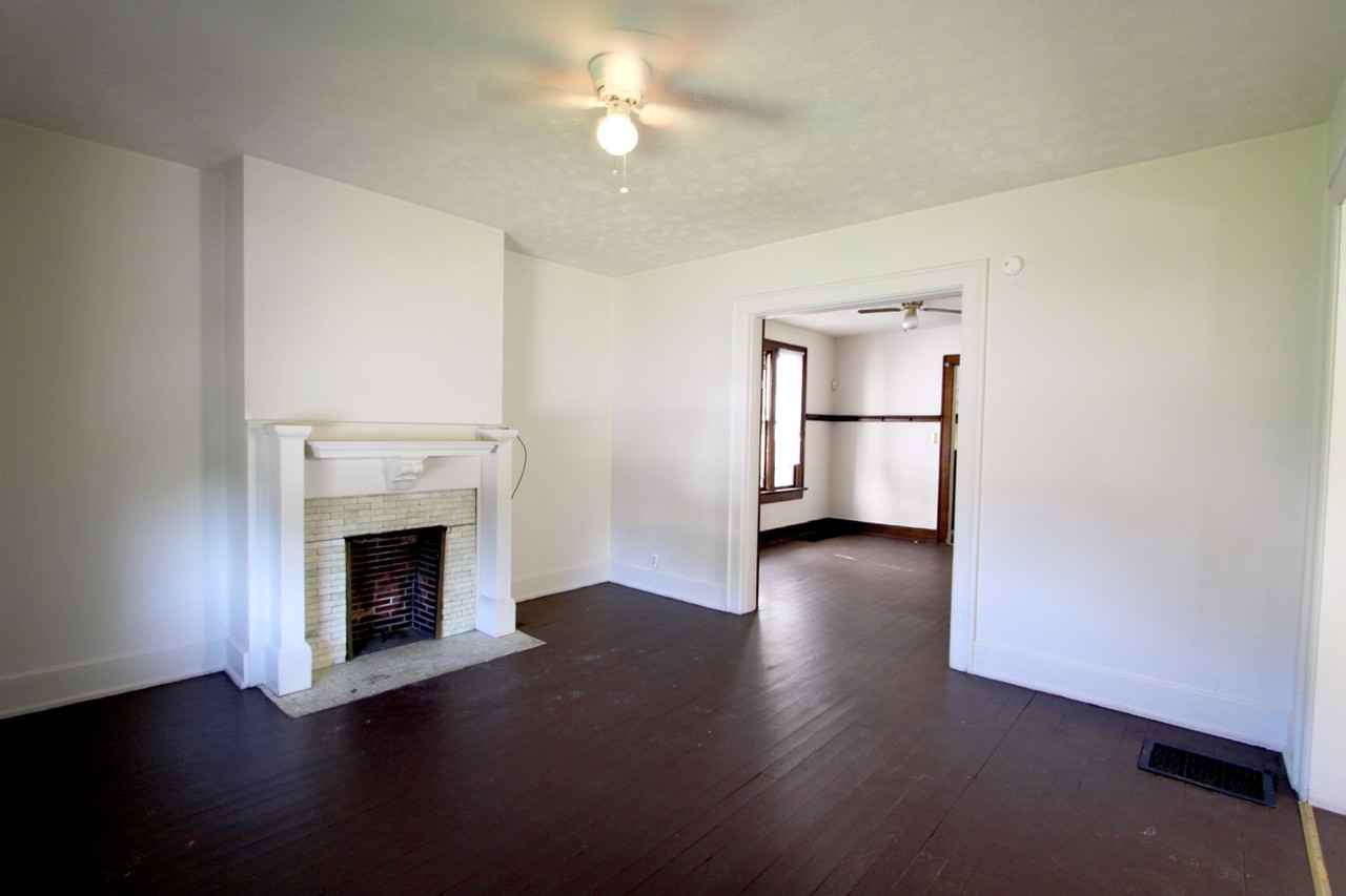 1122 Lockbourne Rd - Photo 2 of 5