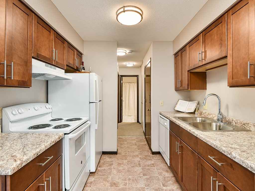 The Pines of Burnsville - Photo 6 of 37