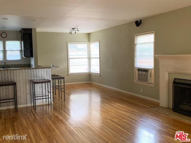 10942 Fairbanks Way - Photo 3 of 16