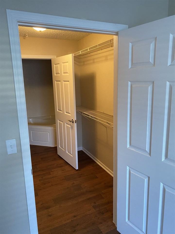 4360 W New Haven Ave - Photo 3 of 7