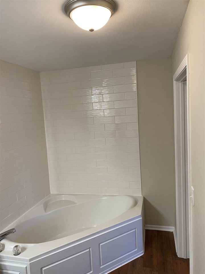 4340 W New Haven Ave - Photo 2 of 7