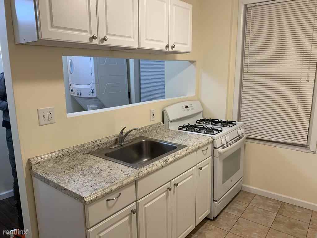 438 North Preston Street #2