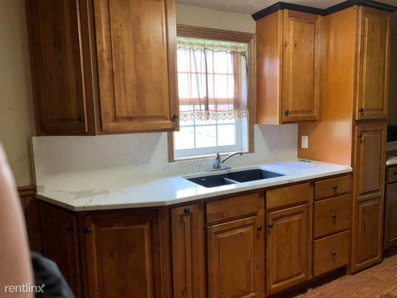 9962 145th St - Photo 2 of 11