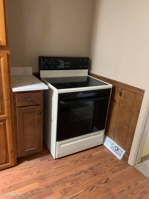 9962 145th St - Photo 3 of 11