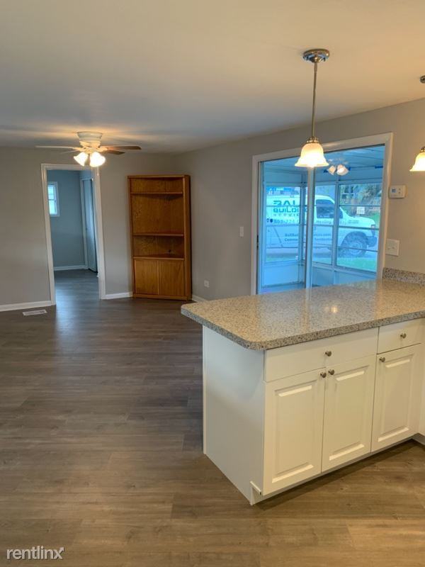 135 Pioneer Ln - Photo 3 of 13