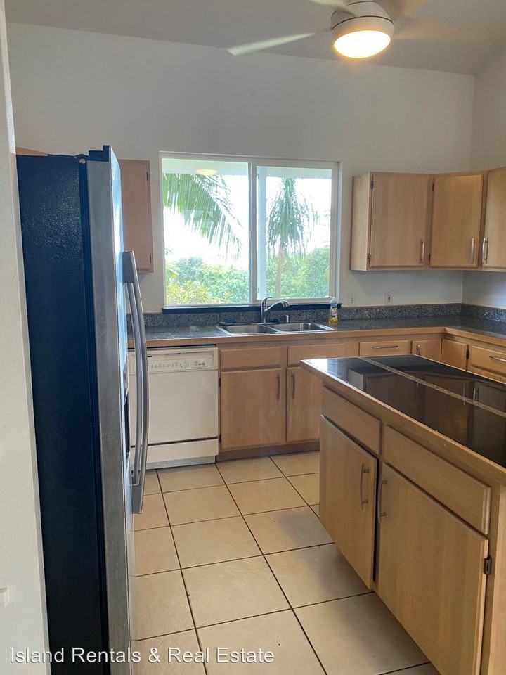 5693 Kaapuni Rd #H - Photo 3 of 8