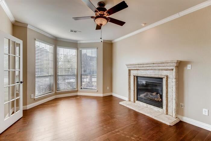 778 Fall River Drive - Photo 3 of 18