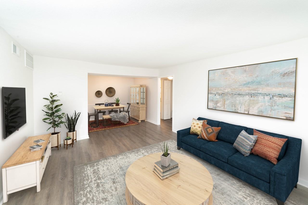 z-121422-Aspen Apartments - Photo 3 of 19