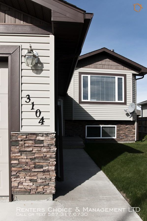 3104 22 Street - Photo 3 of 21