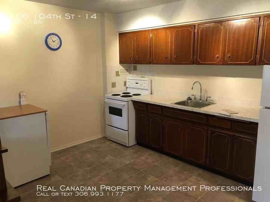 106 104th St #14 - Photo 2 of 10