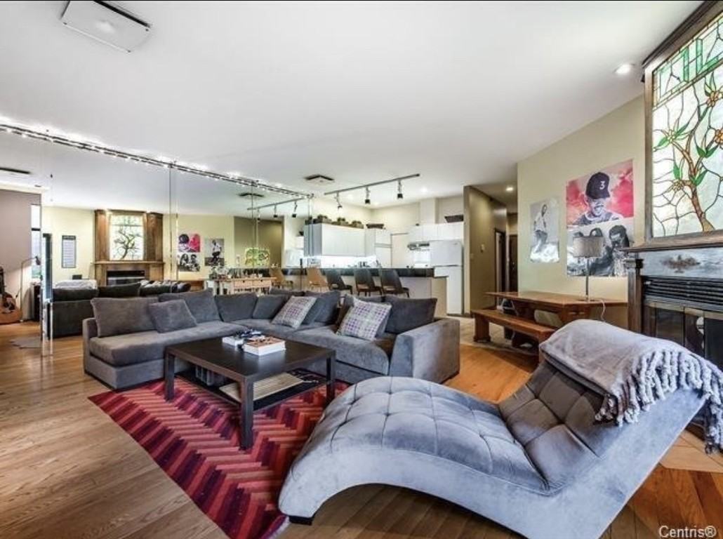 3666 Rue JeanneMance Apartments in MiltonParc, Montréal, QC H2X 2K5