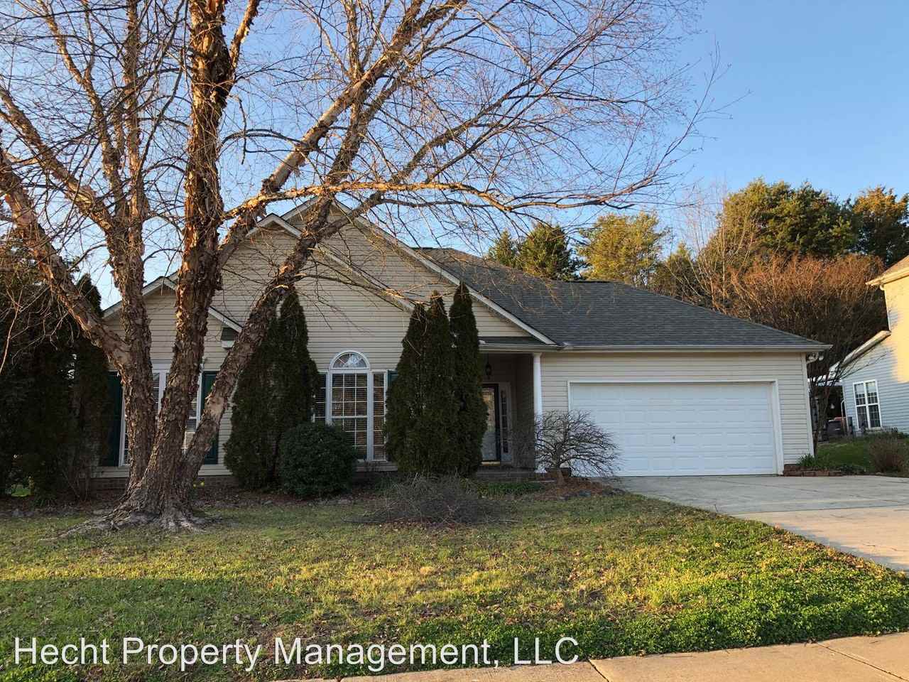 7895 Sedgebrook Drive East - Photo 2 of 27