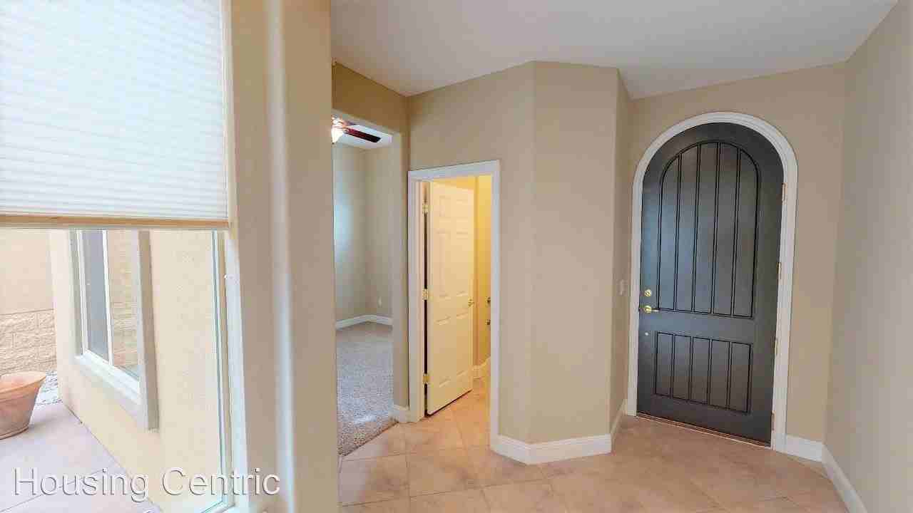 320 Nebbiolo Ct - Photo 3 of 28