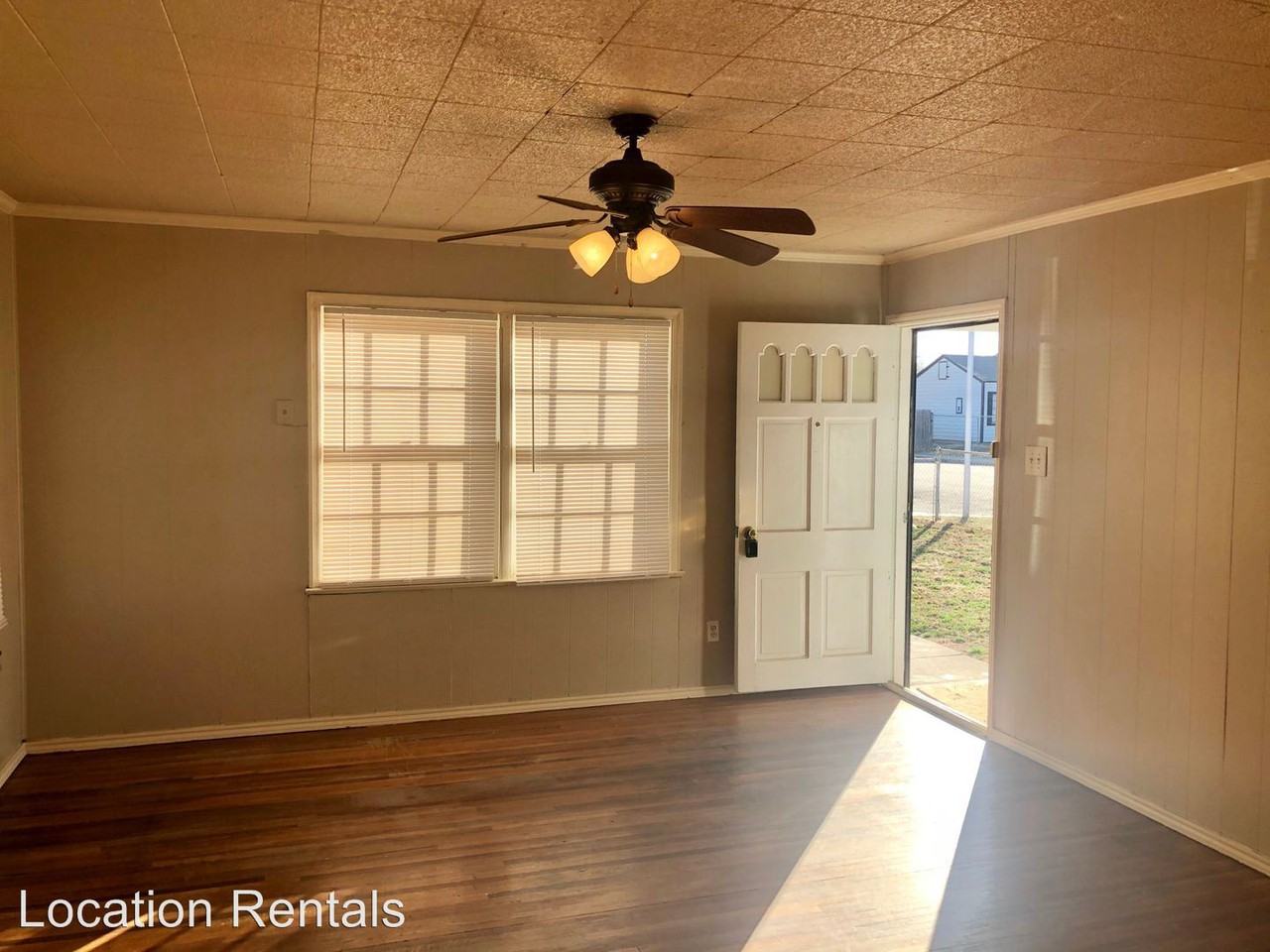 101 N Uvalde Avenue - Photo 2 of 9