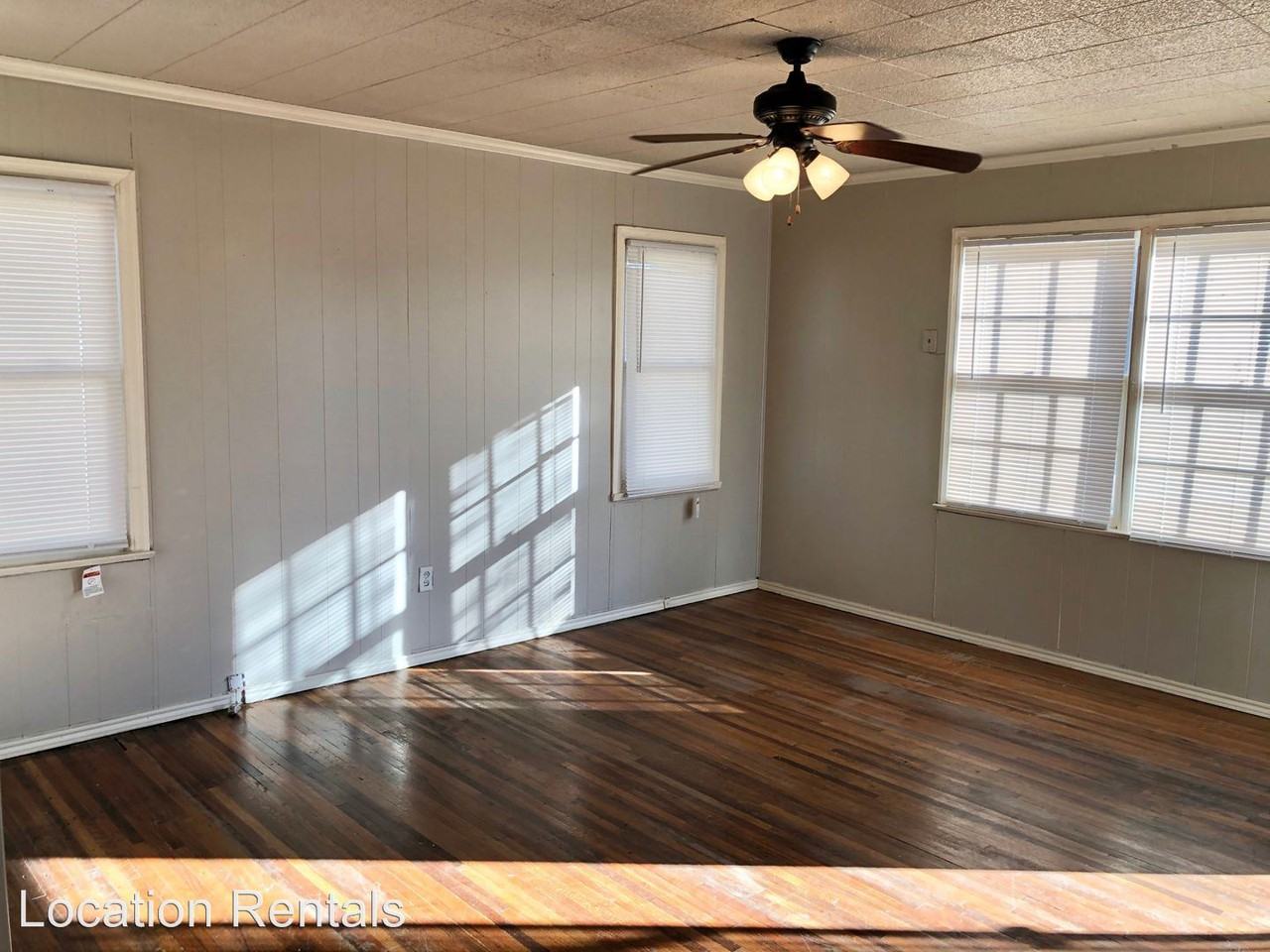 101 N Uvalde Avenue - Photo 3 of 9