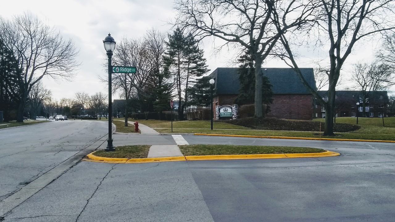 902 Ridge Sq #318 - Photo 2 of 24