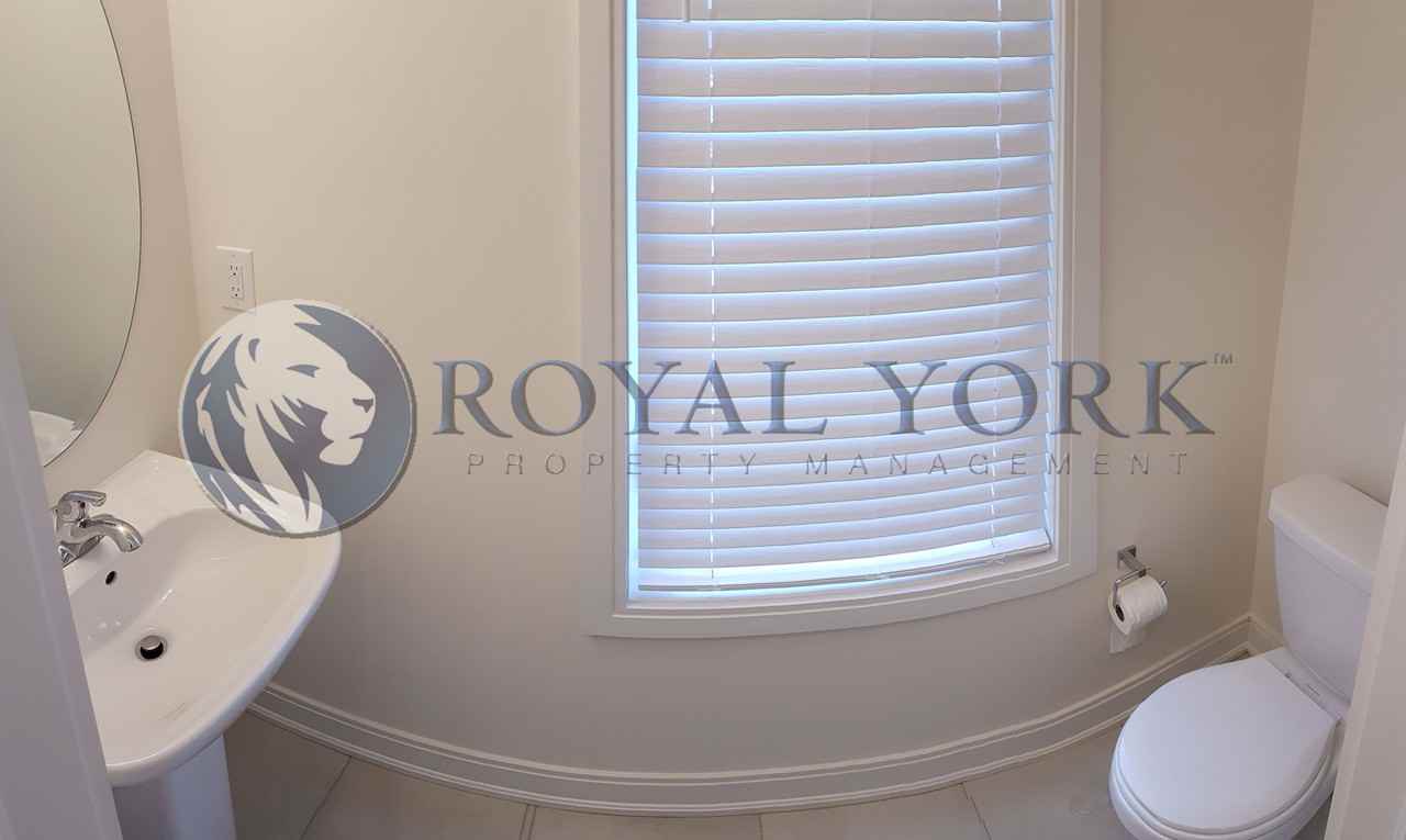 325 Veterans Drive - Photo 3 of 15