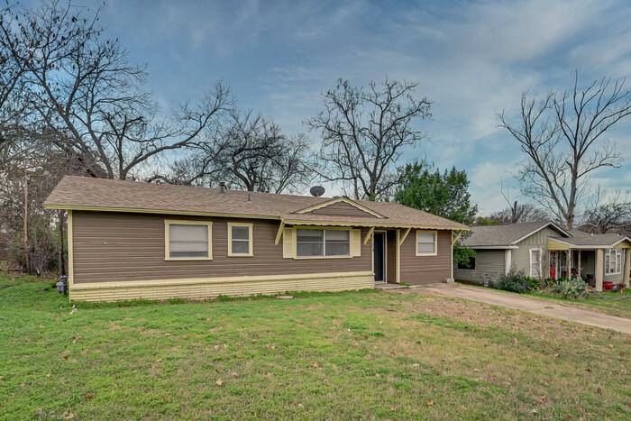 7204 Greenlee Street - Photo 2 of 23