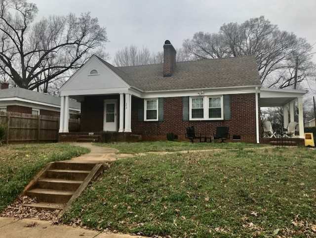 302 Plymouth Avenue - Photo 3 of 10