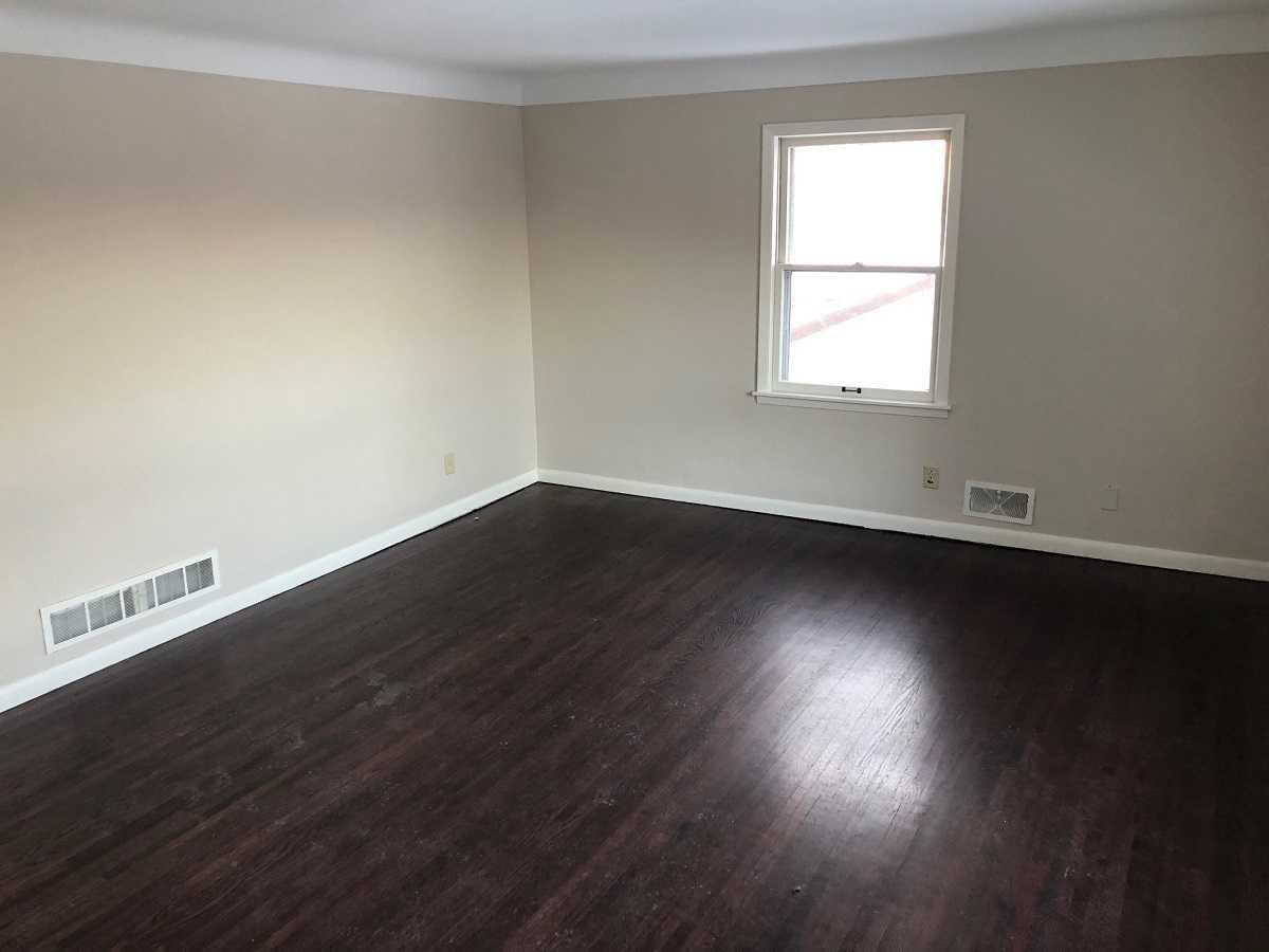 1402 Arlington Ave E - Photo 2 of 10