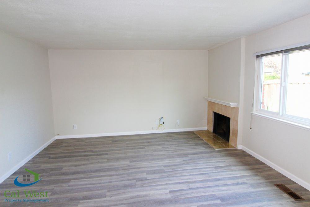 2338 Pauline Drive - Photo 2 of 11