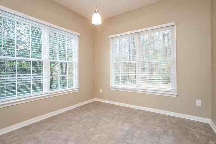 3230 Key Drive Southwest - Photo 3 of 15