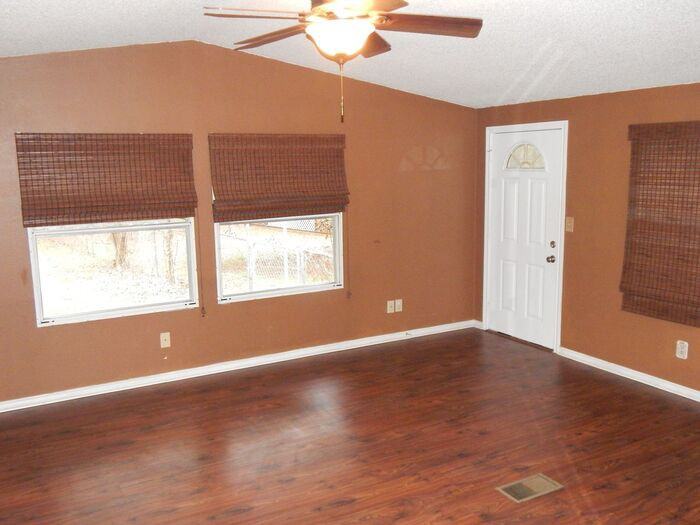 16022 Cedar Bay Drive - Photo 2 of 20