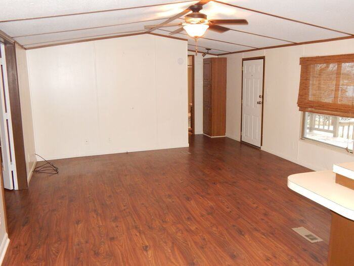 16022 Cedar Bay Drive - Photo 3 of 20