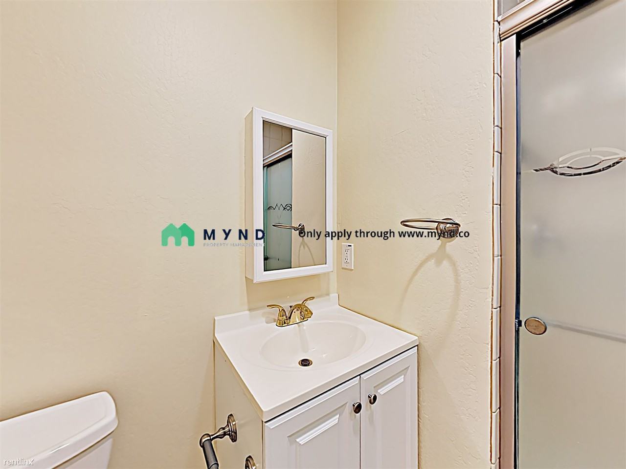 124 Nicholl Ave - Photo 3 of 8