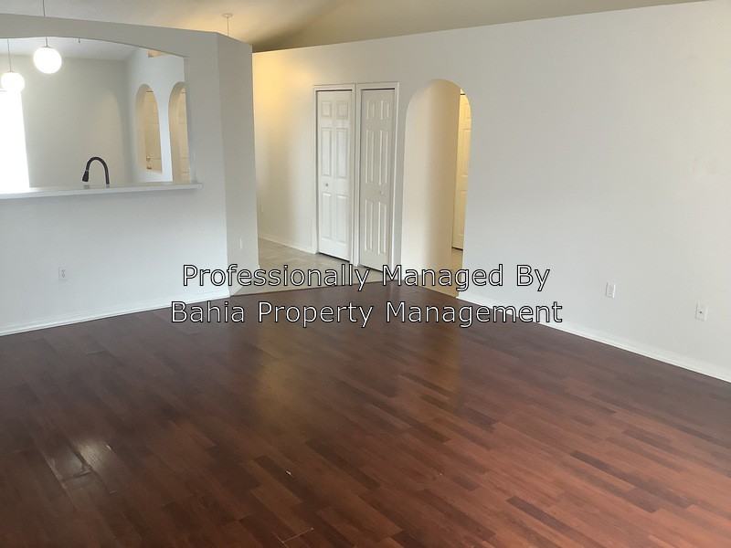 1722 Redfin Way - Photo 3 of 28