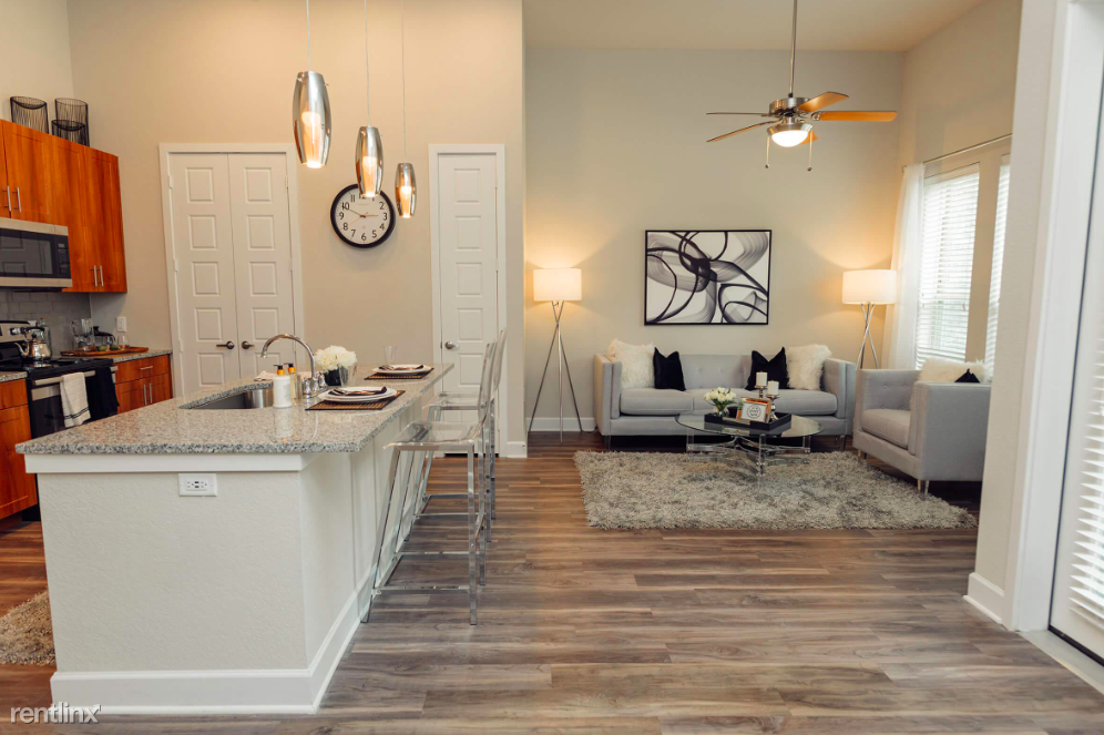 7920 Collin David South Dr - Photo 2 of 12