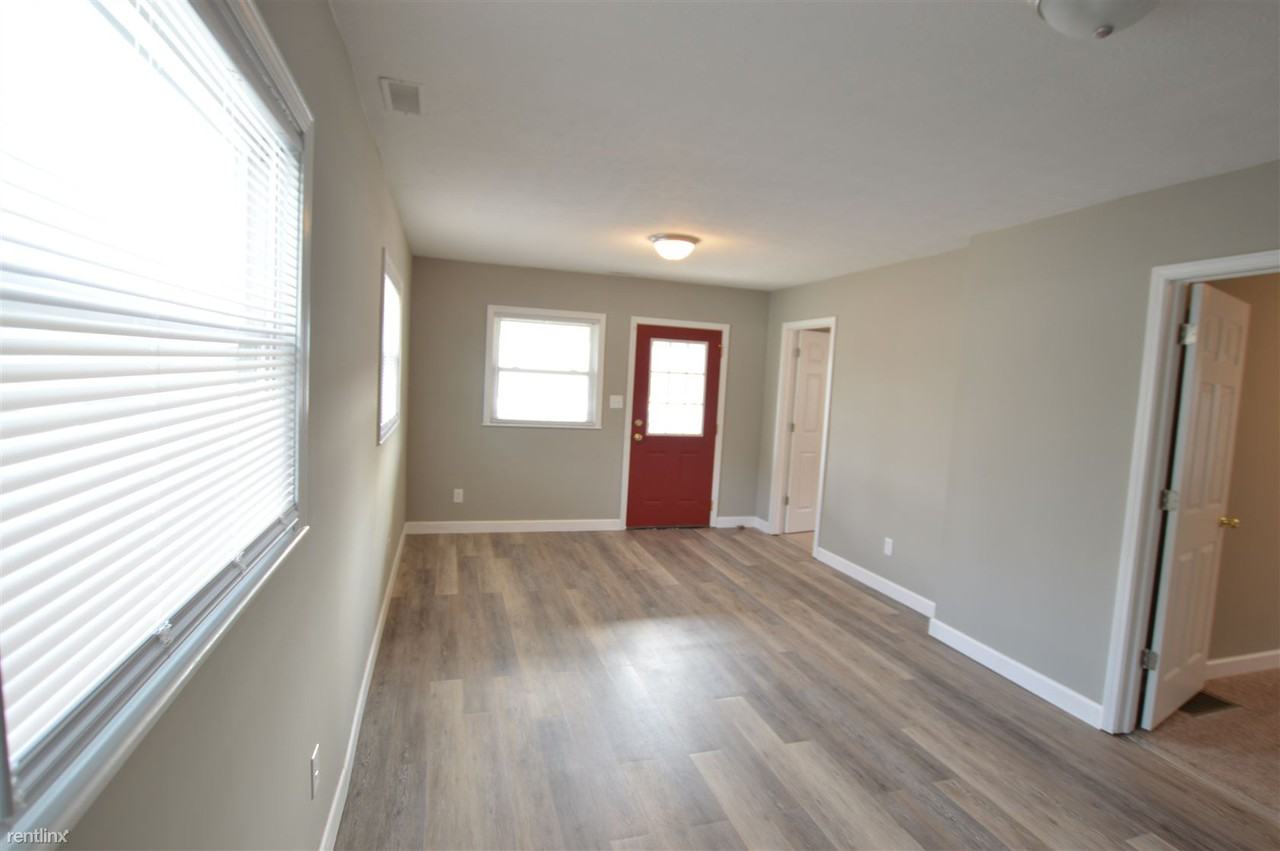 620 E Beecher Street - Photo 2 of 15