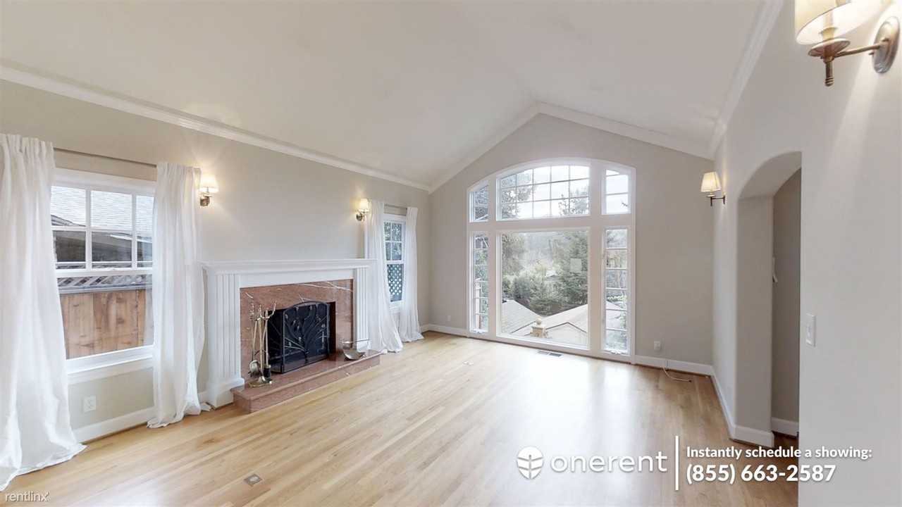 1032 Mountain Blvd - Photo 2 of 15