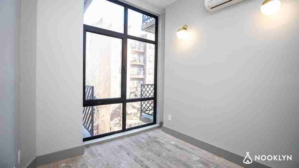 265 Franklin Avenue #4C - Photo 2 of 9