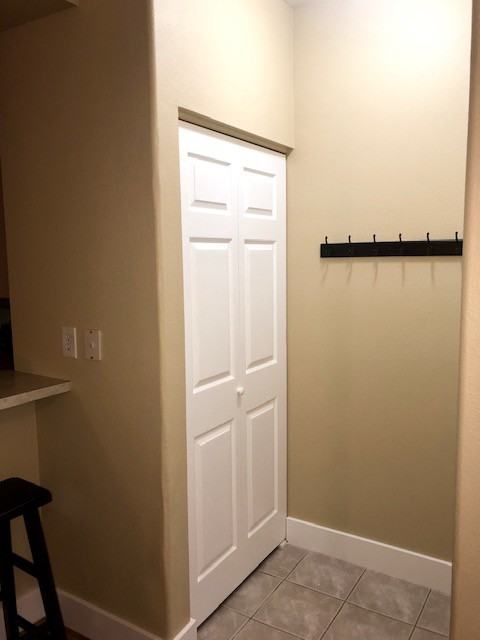 Fully Furnished Executive 1 bed/1 bath - Photo 3 of 23