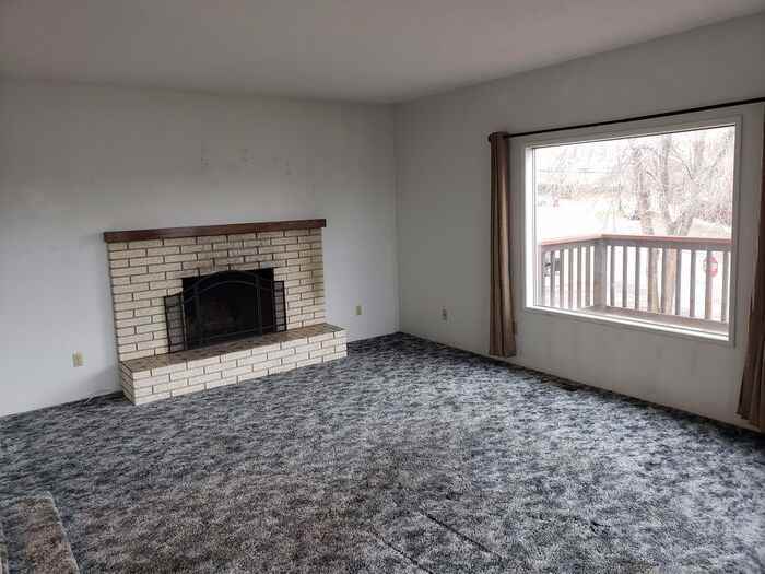 1433 5th Street - Photo 2 of 8