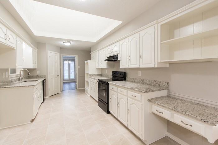 4105 Prospect Lane - Photo 2 of 10