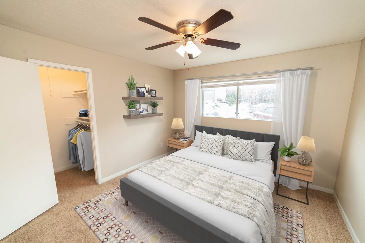 z-052521-Newport at Clear Lake - Photo 4 of 12