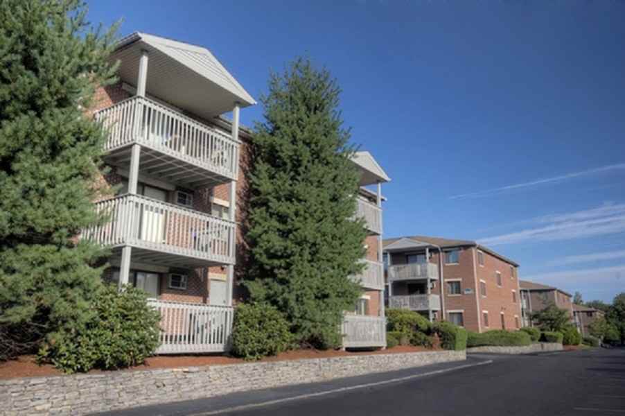 Westford Park Apartments - Photo 3 of 8