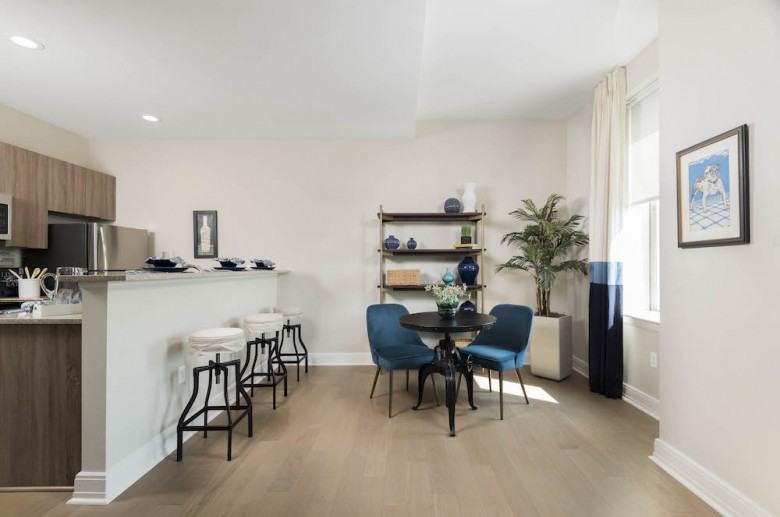 The Residences at 300 St. Paul - Photo 3 of 36