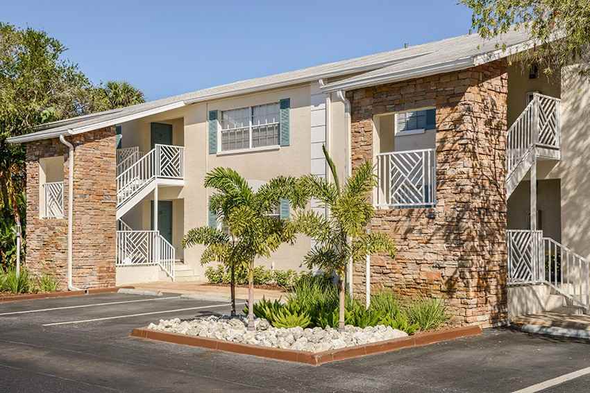 Westshore Flats Apartments 5009 S West Shore Blvd, Tampa, FL 33611