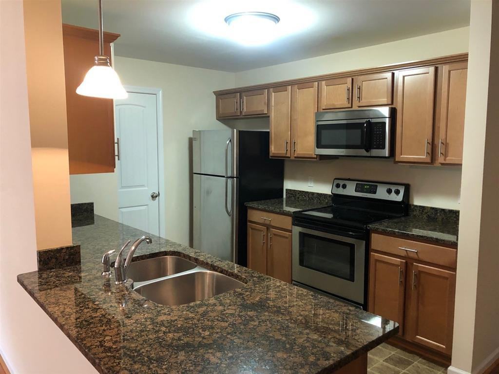 Jefferson Forest Manor - Photo 3 of 5