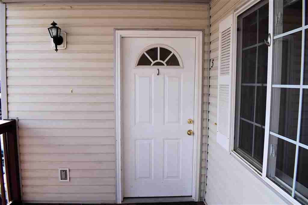 1142 E Carolina Ave #3 - Photo 2 of 24