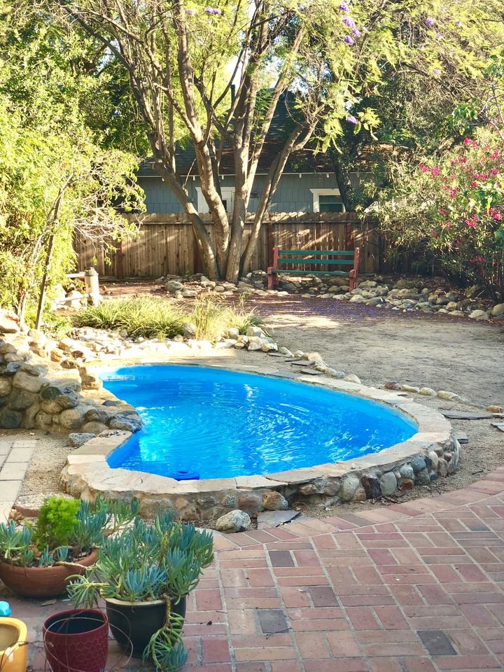 320 W 11th St - Photo 3 of 16